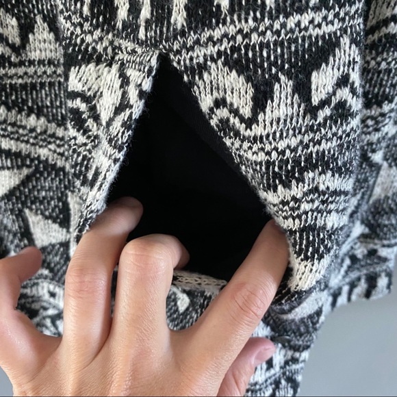 American Eagle Aztec Zip Up Hoodie Sz Medium - Picture 4 of 8